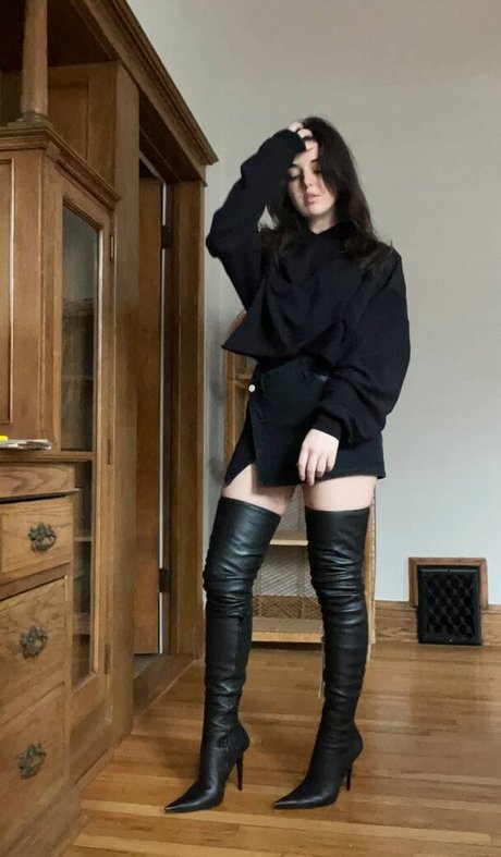 Slight Sounds ASMR étoile adulte image