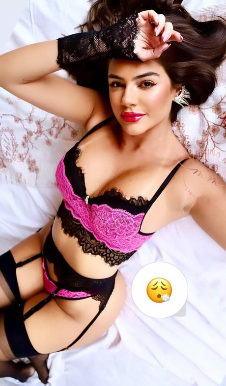 Iuly Lima joli modèle galeries