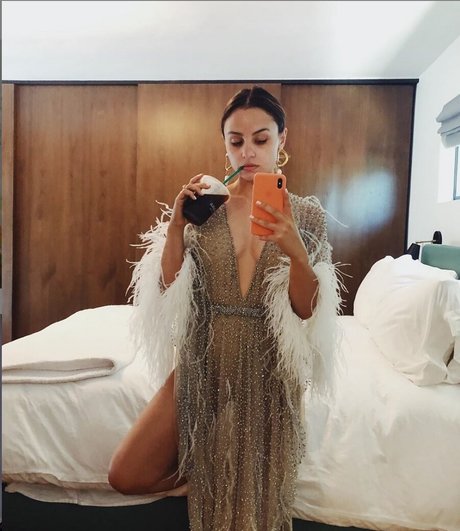 Aimee Carrero modèle exclusif photos