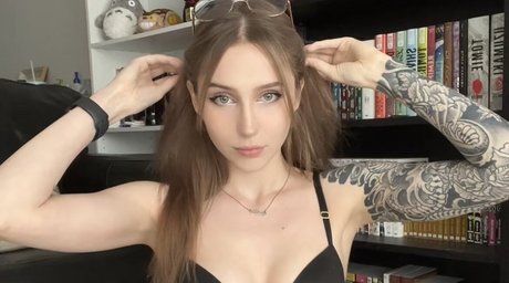 fans de milf gothique uniquement sympa gratuit photo