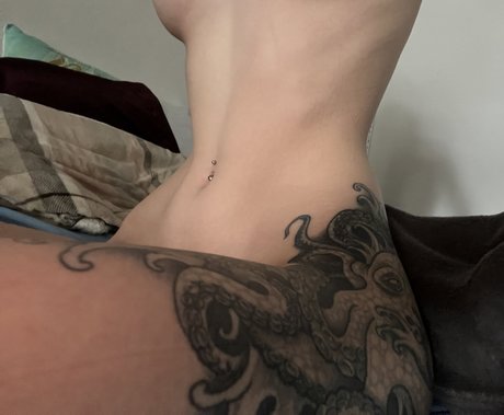 Alliury étoile sexy archive