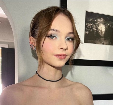 Emma Myers star du porno sexy collection