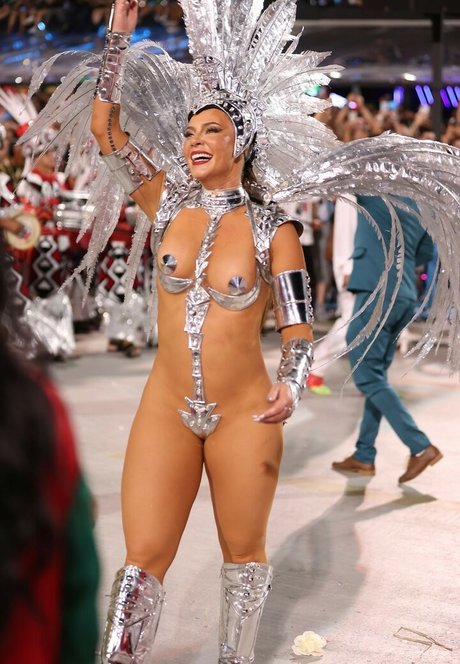 Paolla Oliveira actrice nue archive