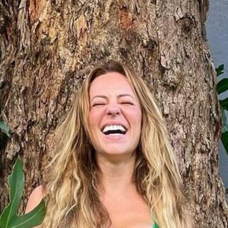 Paolla Oliveira sexe de star du porno photos