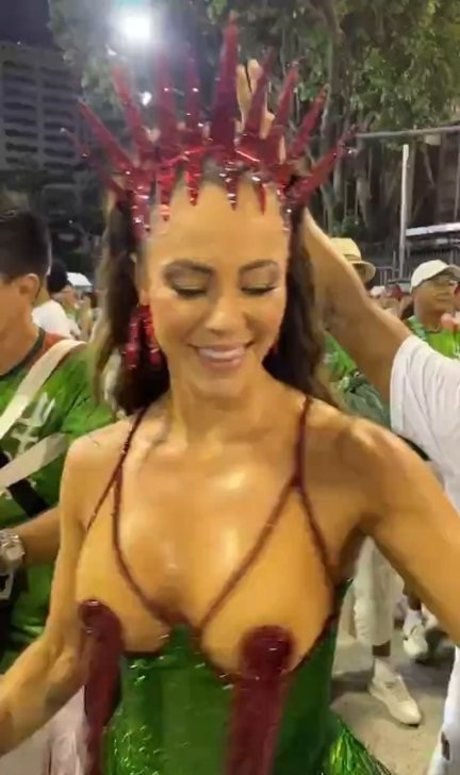 Paolla Oliveira meilleure étoile galeries