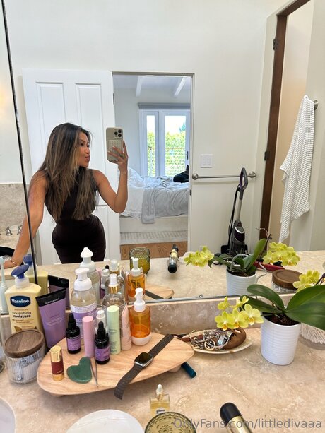 Littledivaaa star du porno chaud image