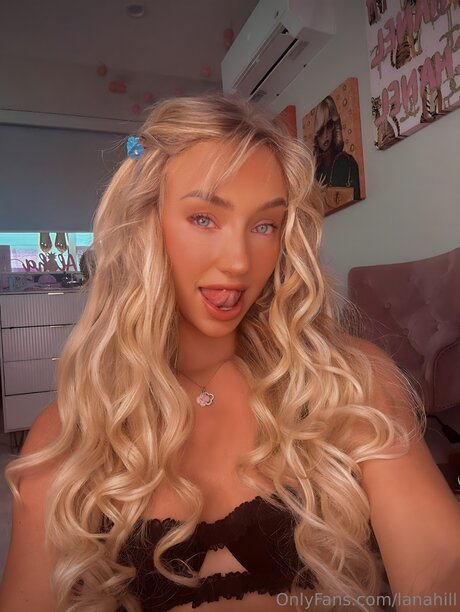 Lanahill star du porno parfaite galeries