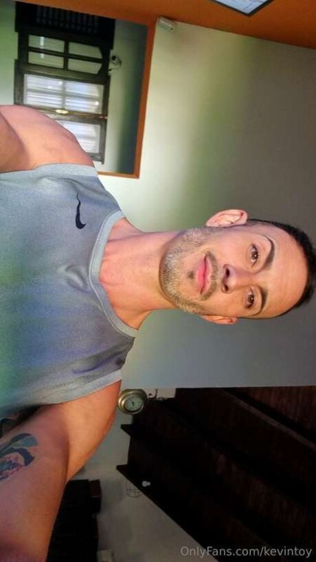 Kevintoy nus étoiles photo