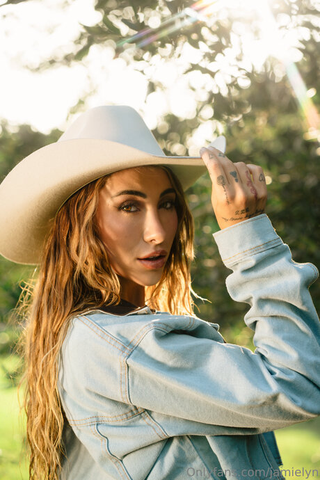 Jamielyn star pornographique photos