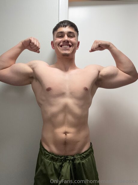 chaton potelé uniquementfans des nus sympas collection