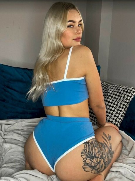 Angel Nura star du porno image