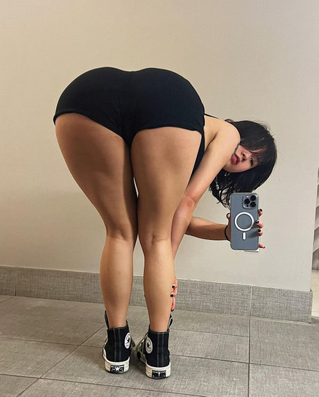 Bapebaee nus star du porno archive