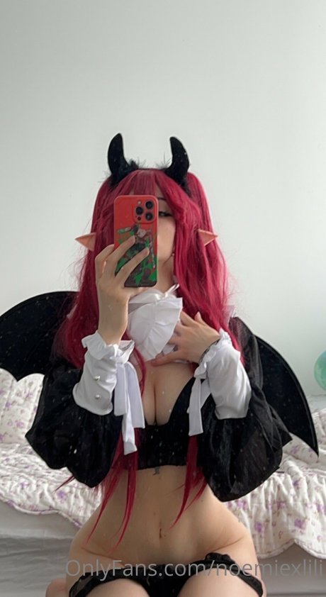 noemiexlili star érotique photos