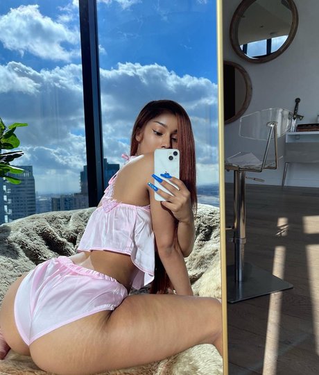 Rubi Rose modèle gratuit img