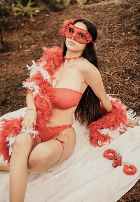 Eva Batista modèle joli galerie