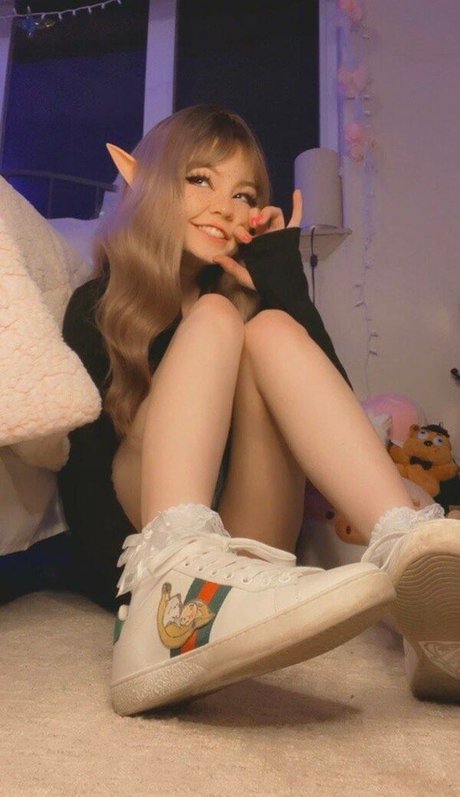 Strawbeariemilkk jolie actrice image