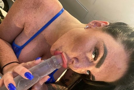 Emma Leigh étoile exclusive galerie