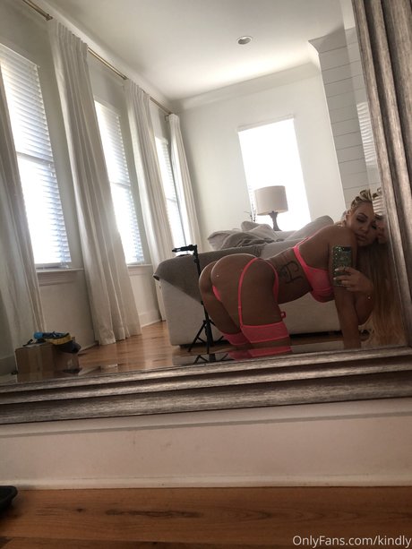 Kindly Myers étoile sympa photos