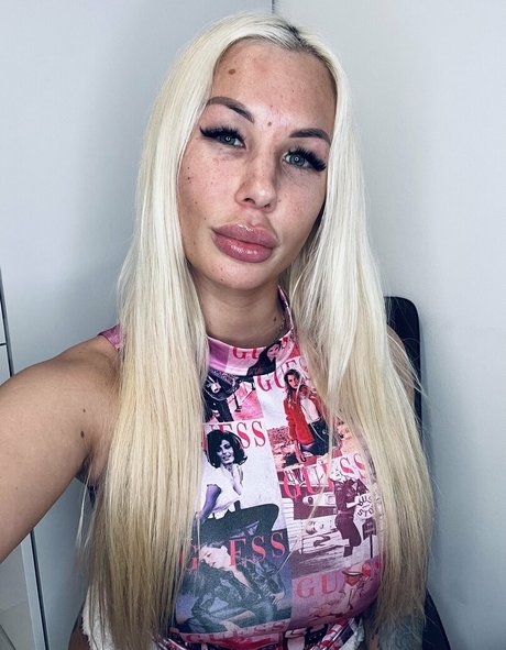 kyrahotxxx modèle photos