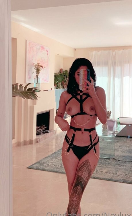 N O V A actrice de grande qualité archive