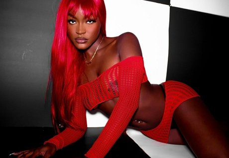 juiicyyyfruit modèle parfait img