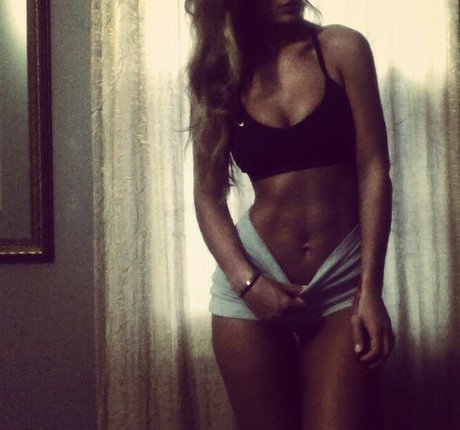 Niykee Heaton modèles nus photos