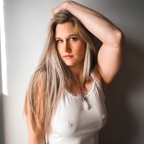 Allyson Rae actrice libre des photos