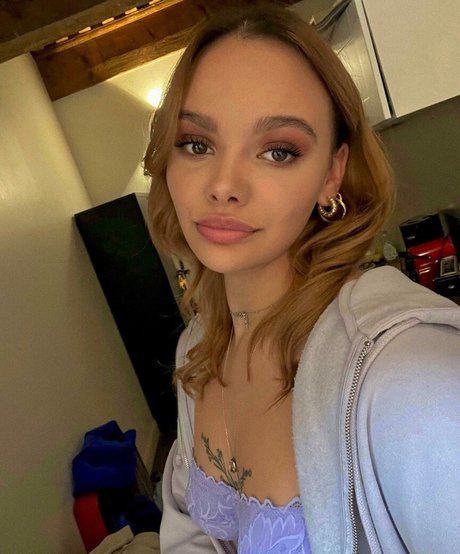 camillebrx__ modèles nus photo