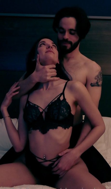ShamSharpShark star du porno en haute qualité archive