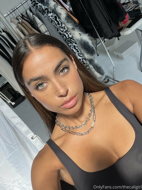 Undercover freak actrice nue des photos