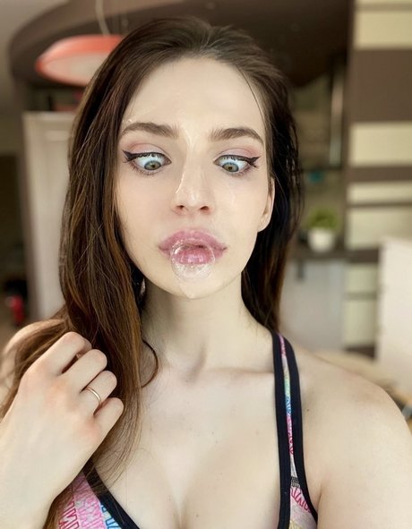 salope rousse onlyfans haut sexy image