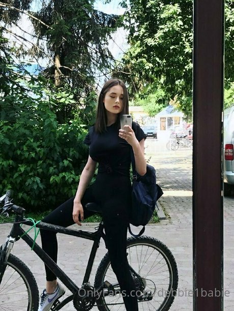 debbie1 babie modèle adulte galeries