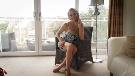 Lucy Anne Brooks étoile exclusive galerie