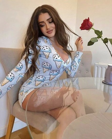 Mimi QS star du porno xxx photo