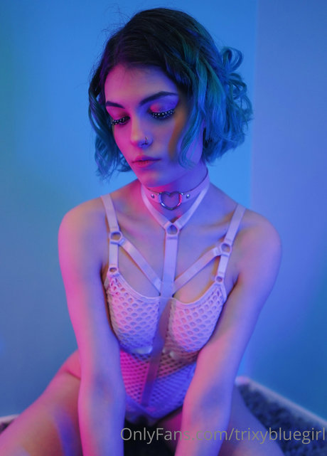 Trixy Blue étoile adulte img