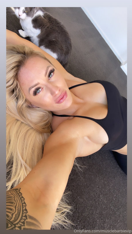 gros clitoris uniquementfans magnifique parfait photos