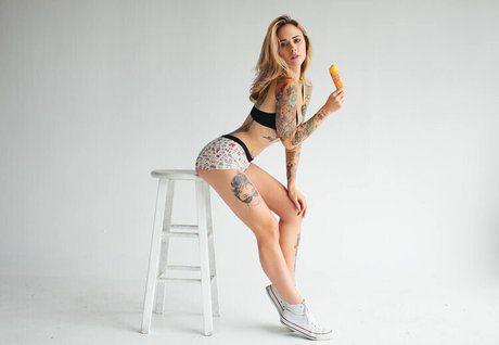 Alysha Nett actrice nue archive