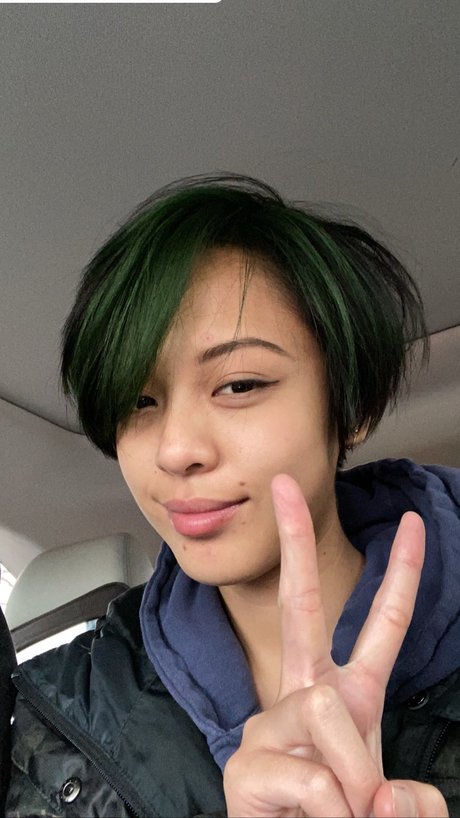 Chandradez star du porno nue galeries