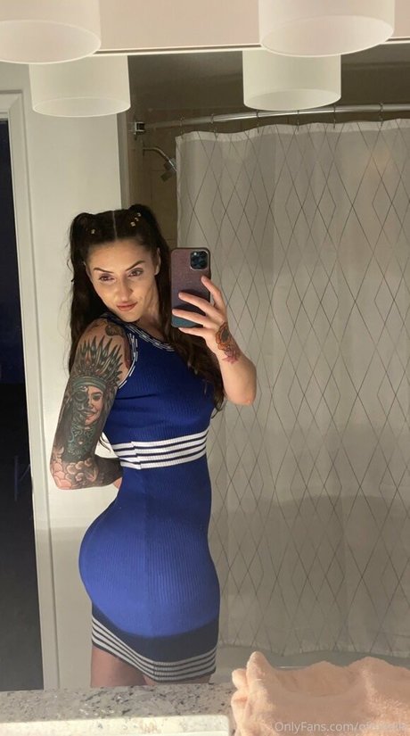 épouse maigre onlyfans pornographique des photos