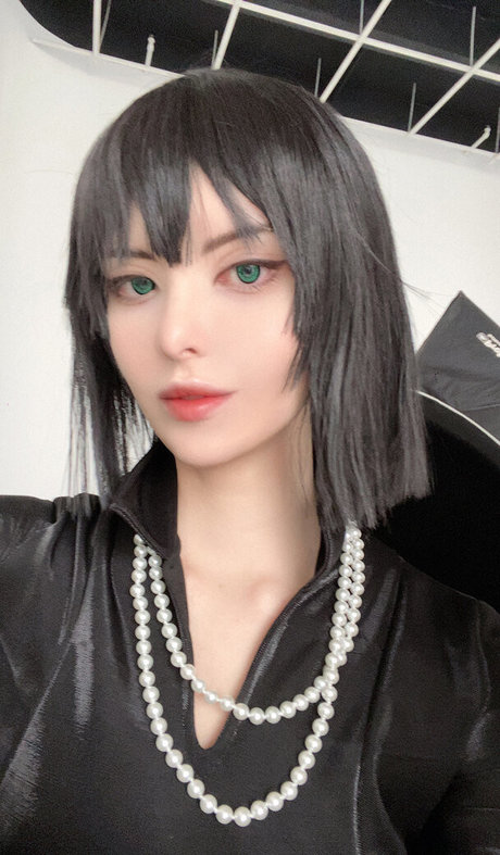 influenceur asiatique onlyfans chaud érotique photos