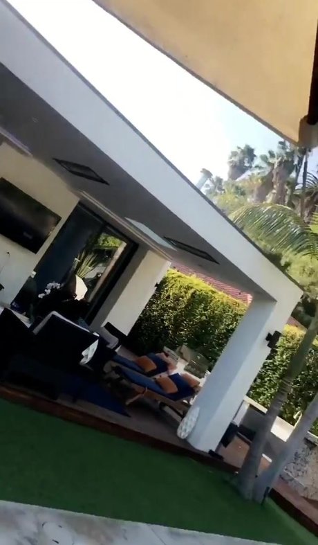 Edwina Carla Isaacs nus de stars du porno galerie