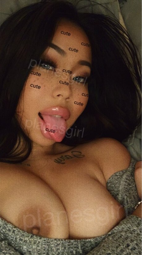 planesgirl star du porno en haute qualité galeries