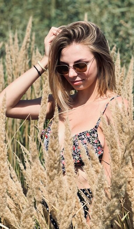 busya18plus modèle de sexe images