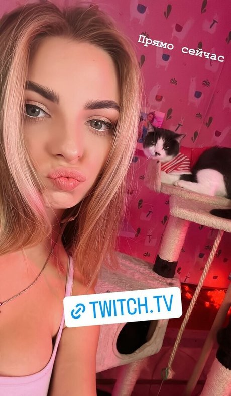 busya18plus jolie actrice img