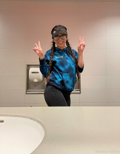 madisonwildexxx modèle pornographique image