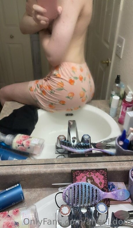 rousse tatouée onlyfans sympa érotique images