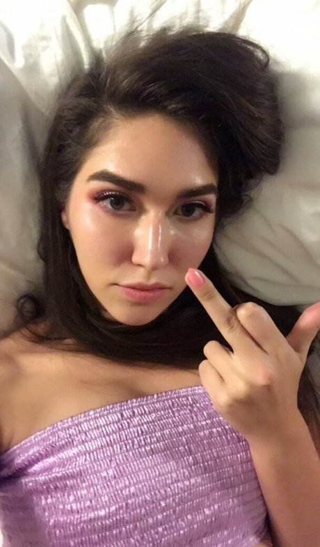 Venusyourgod actrice xxx img