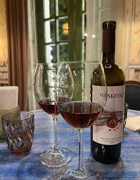 helga1 jolie actrice image