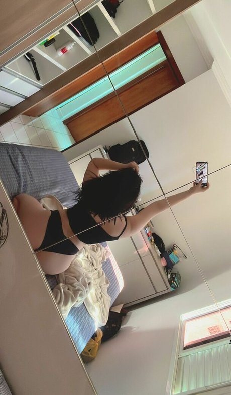 Luluna 666 actrice chaude photo