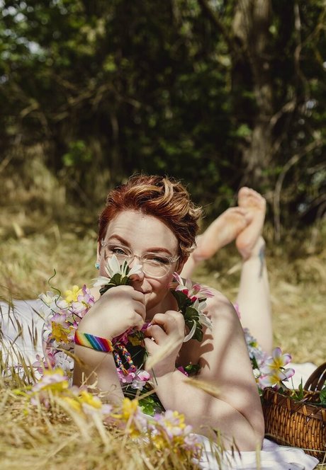 irisreigns modèle adulte image